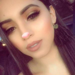 Meet your Posher, Tania